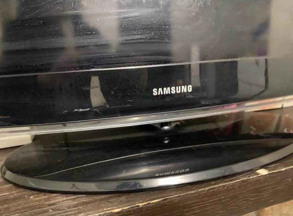 32-Inch Samsung LCD HD TV | O.B.O - photo 2