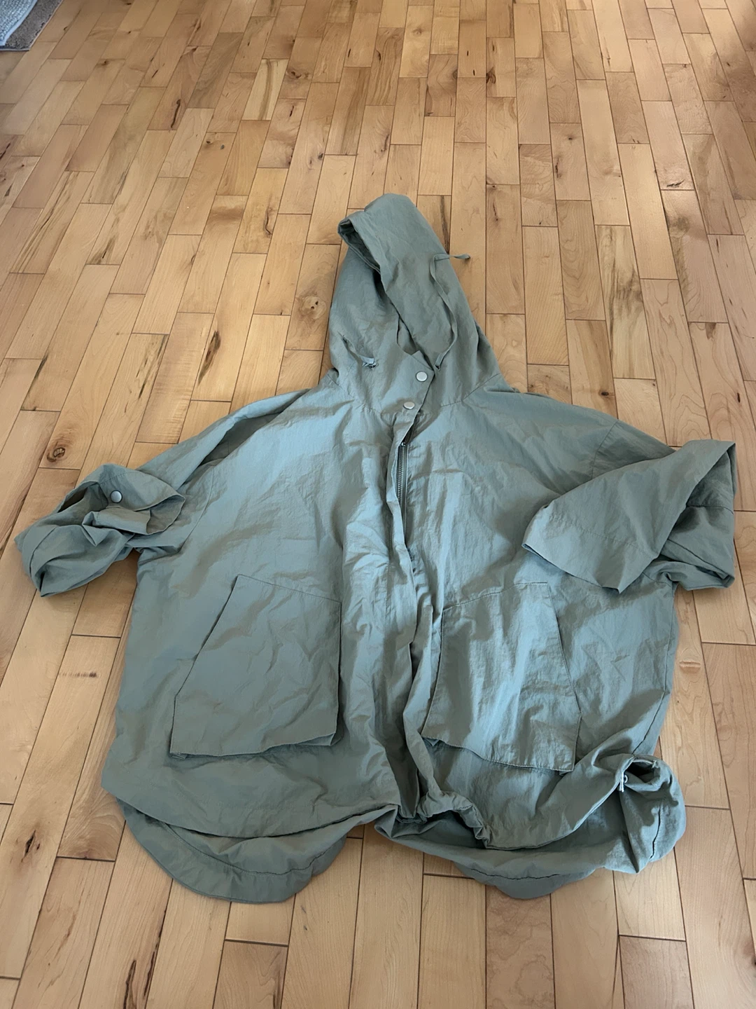 Lightweight Hooded Jacket