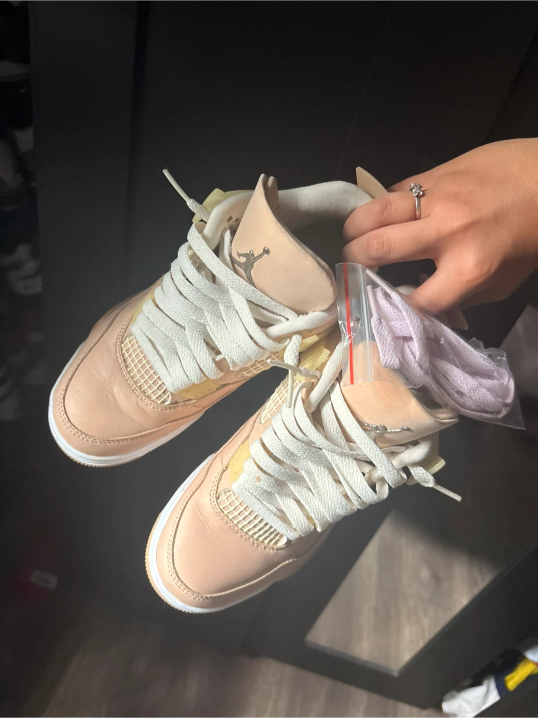 Jordan 4 Retro shoes