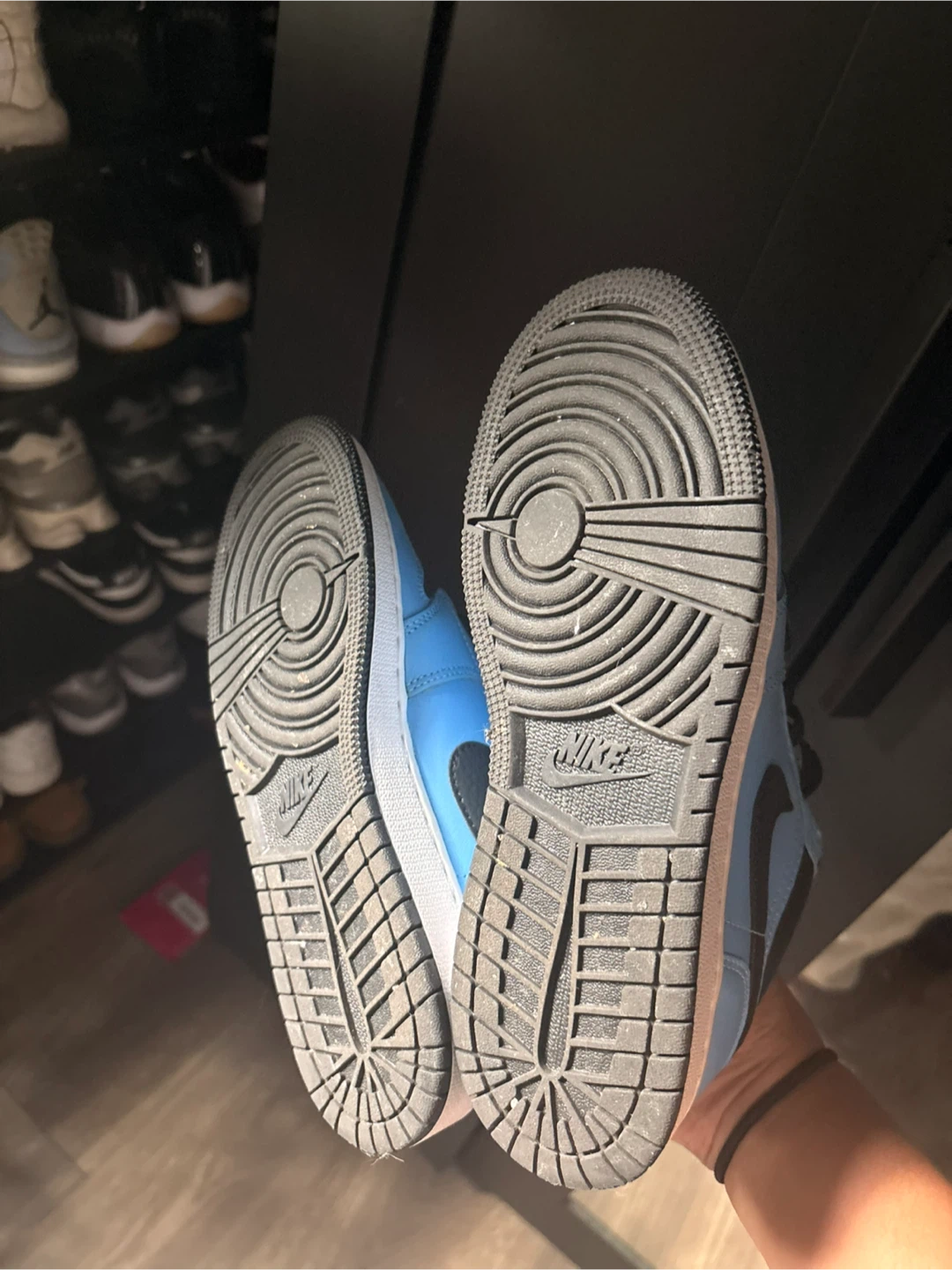 Air Jordan 1 Low SE University Blue Black White - photo 4