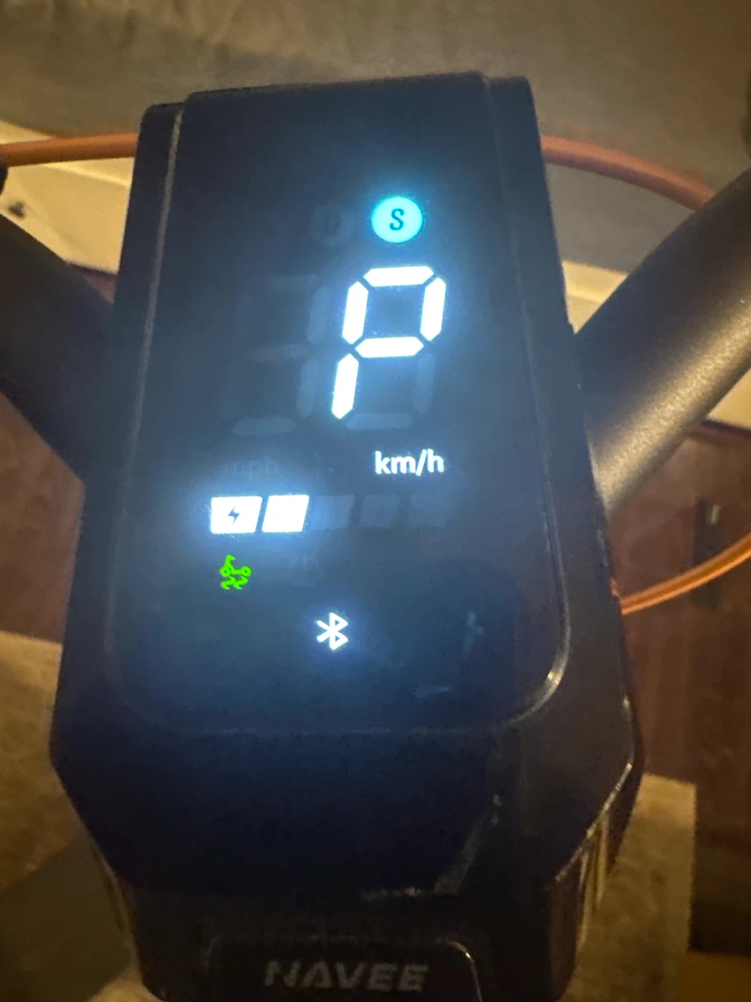 NAVEE Electric Scooter - photo 3
