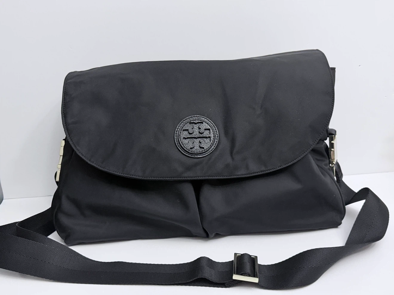 Tory Burch Black Nylon Diaper Messenger Bag - photo 2