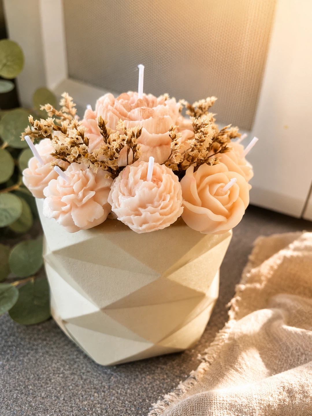 Handmade Floral Scented Candles - photo 4