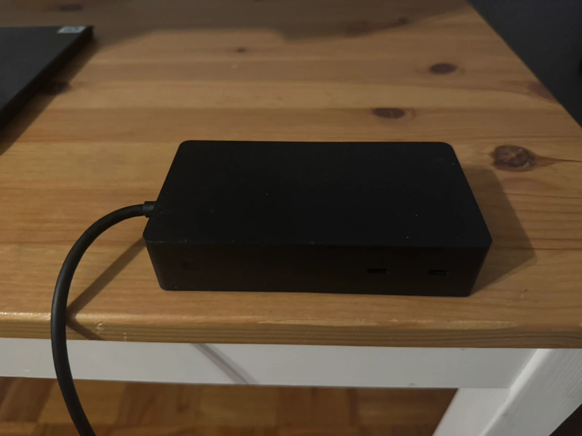 Microsoft Surface Dock - photo 2