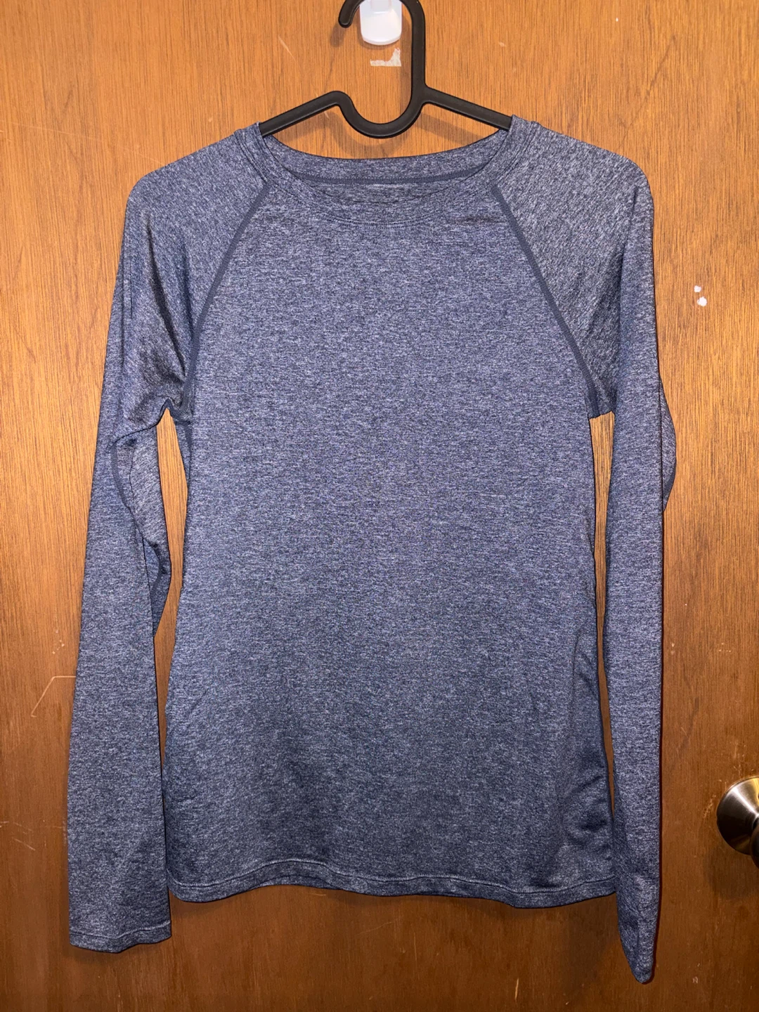 sports bras, leggings, a long-sleeve - photo 3
