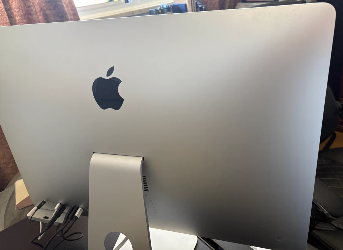 2020 iMac 27" 5K Retina Display–40GB RAM–Excellent Condition - photo 2