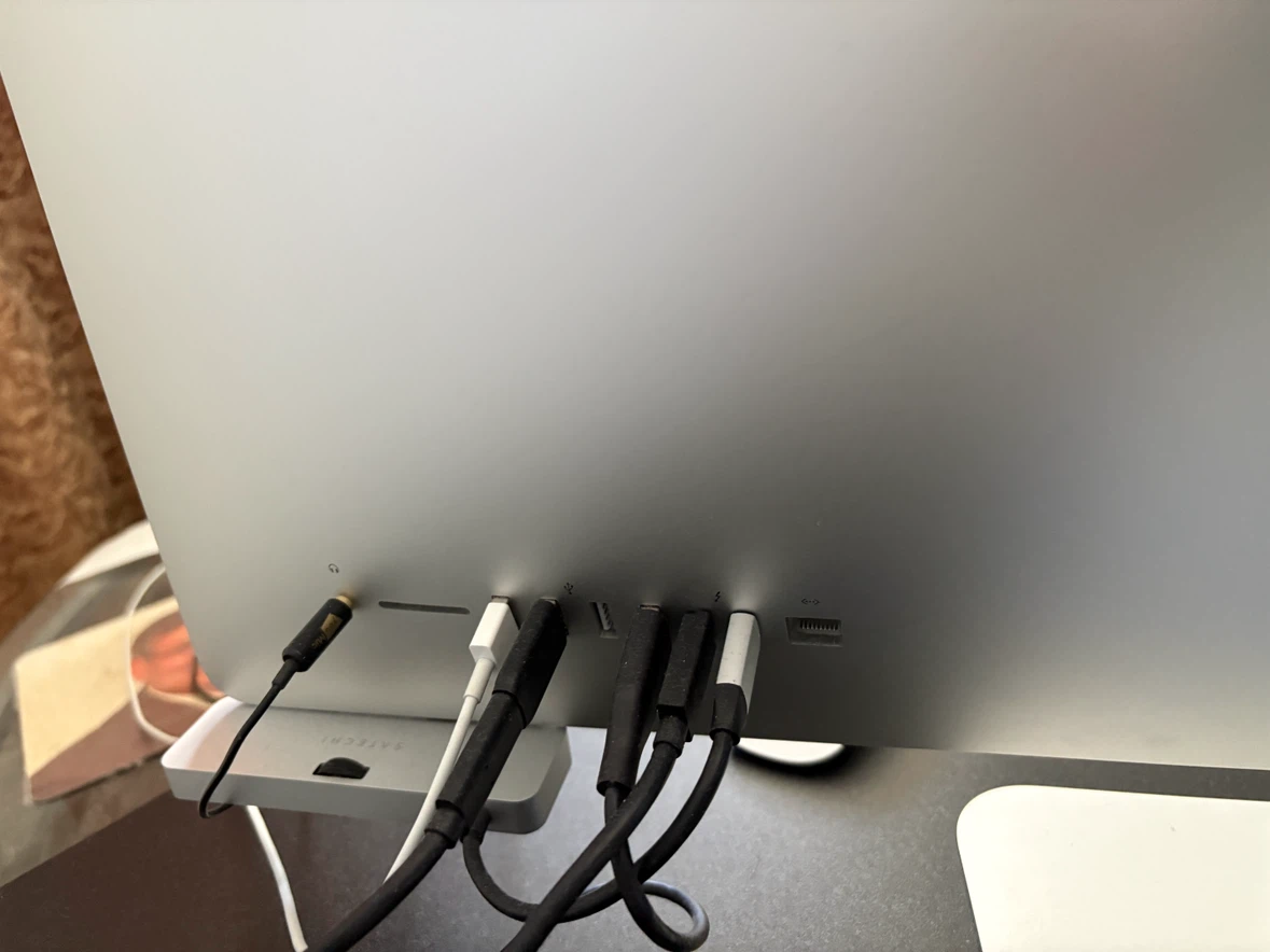 2020 iMac 27" 5K Retina Display–40GB RAM–Excellent Condition - photo 3