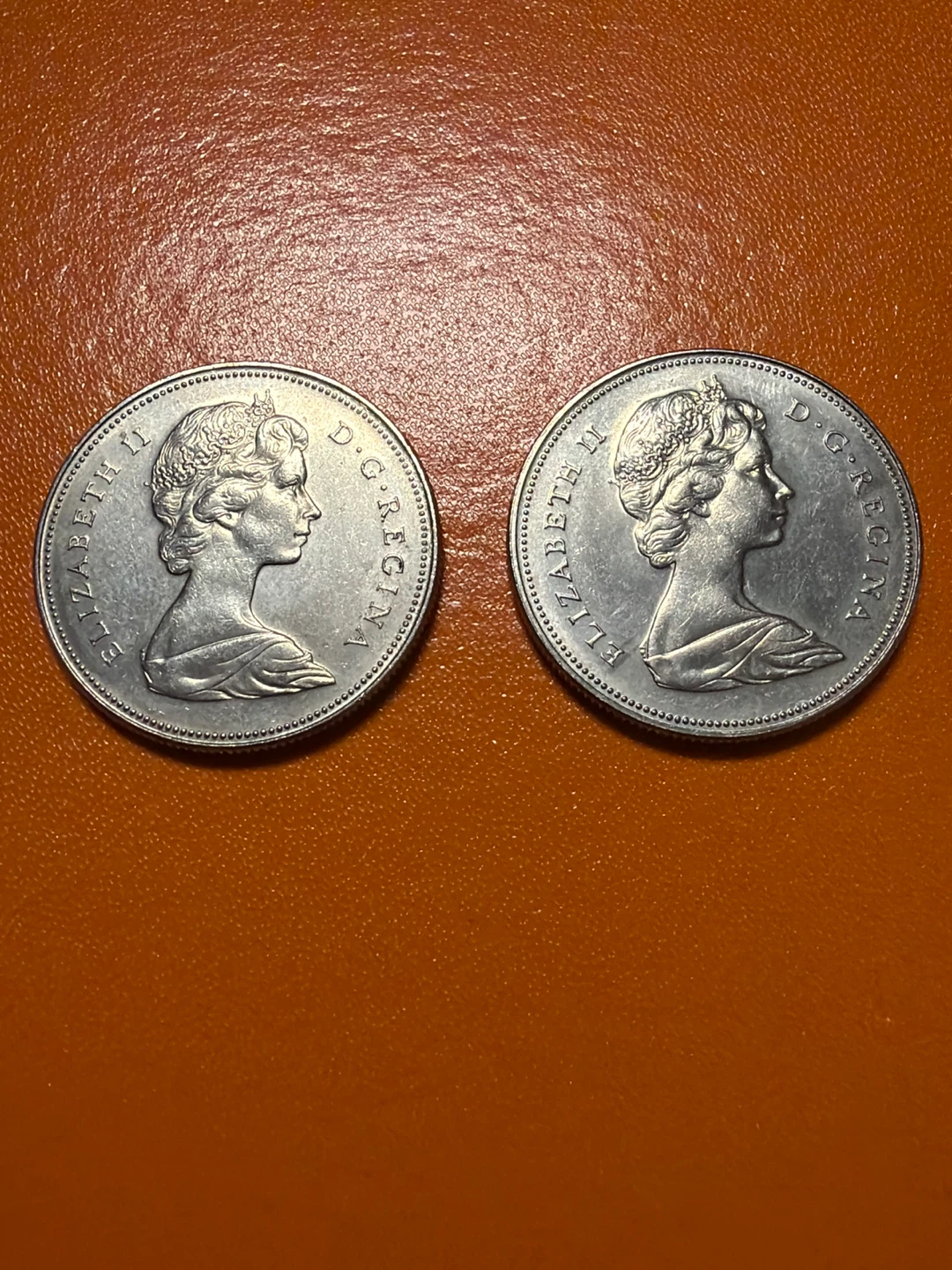 Two 1972 & 1973 Canada 50 Cent Coins - photo 2
