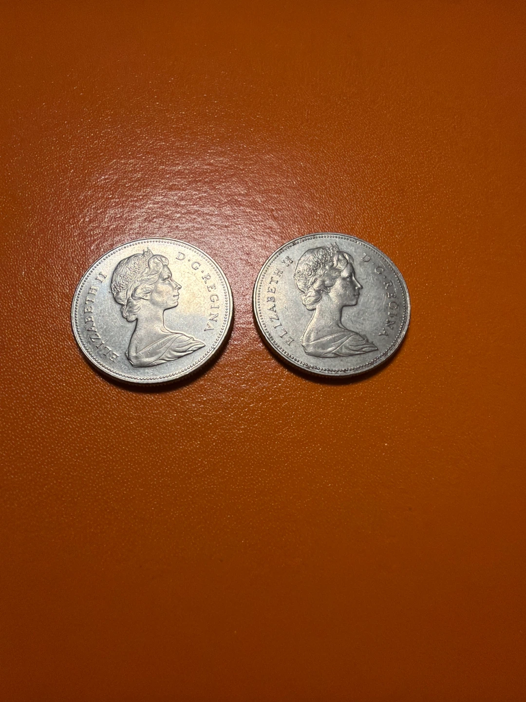Two Canadian 50 Cent Coins - 1974 & 1975 - photo 2