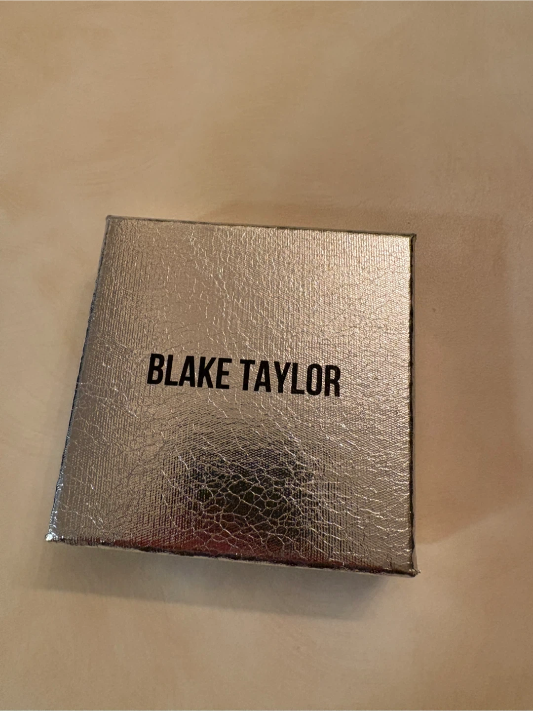 Blake Taylor Beaded Hand & Heart Brooch - photo 2