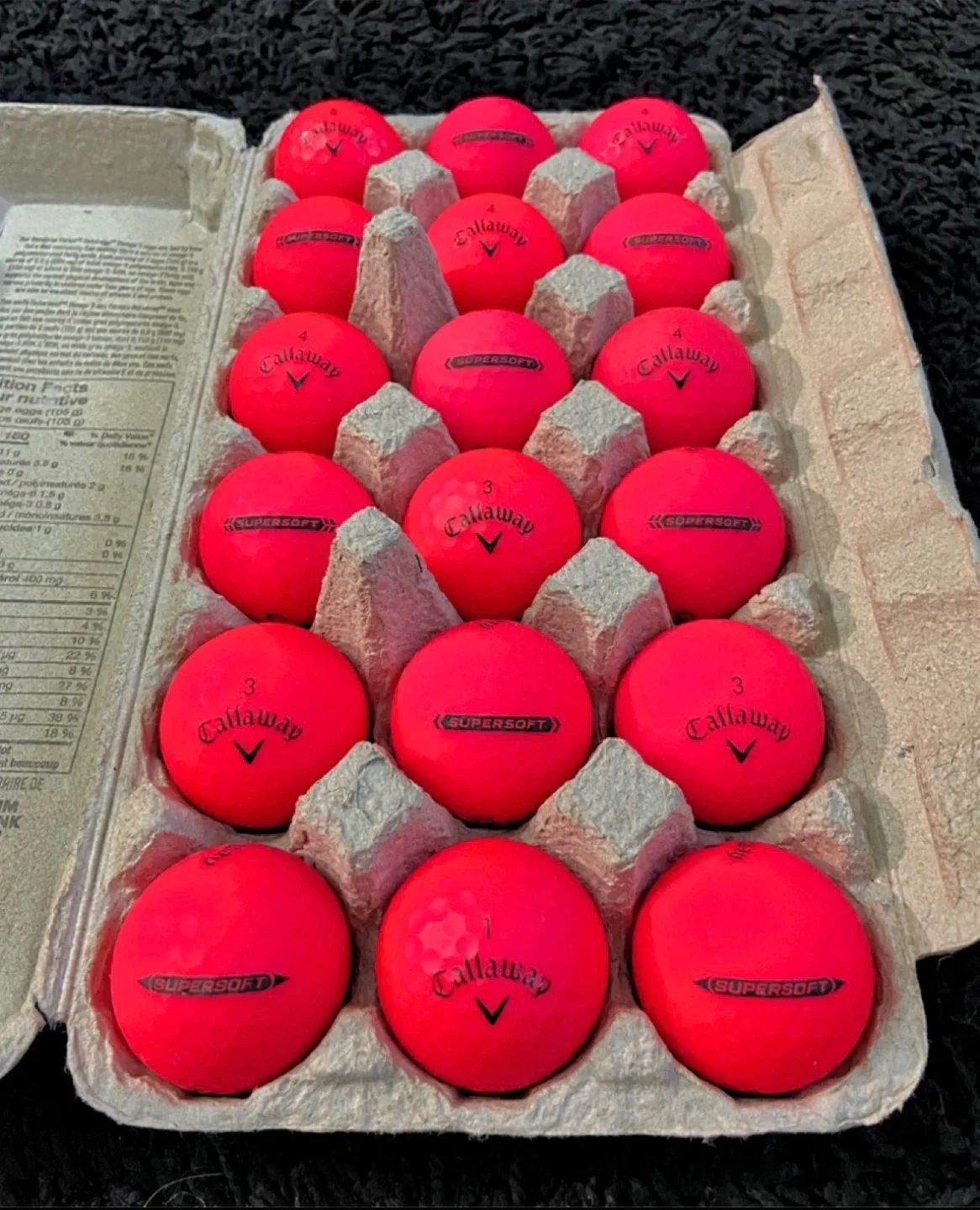 18 Callaway Supersoft Red Golf Balls
