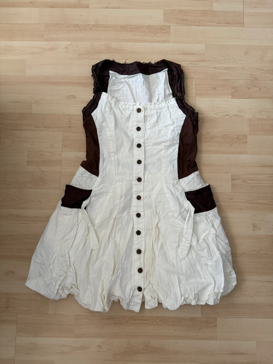 Bubble skirt dress from Japan white and brown
