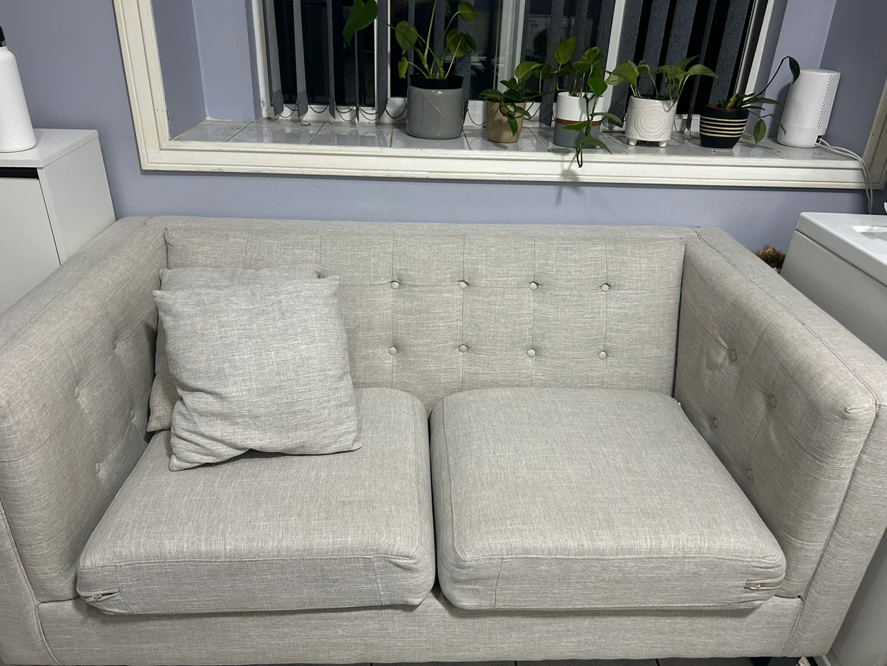 Light Grey Tufted Sofa - photo 2