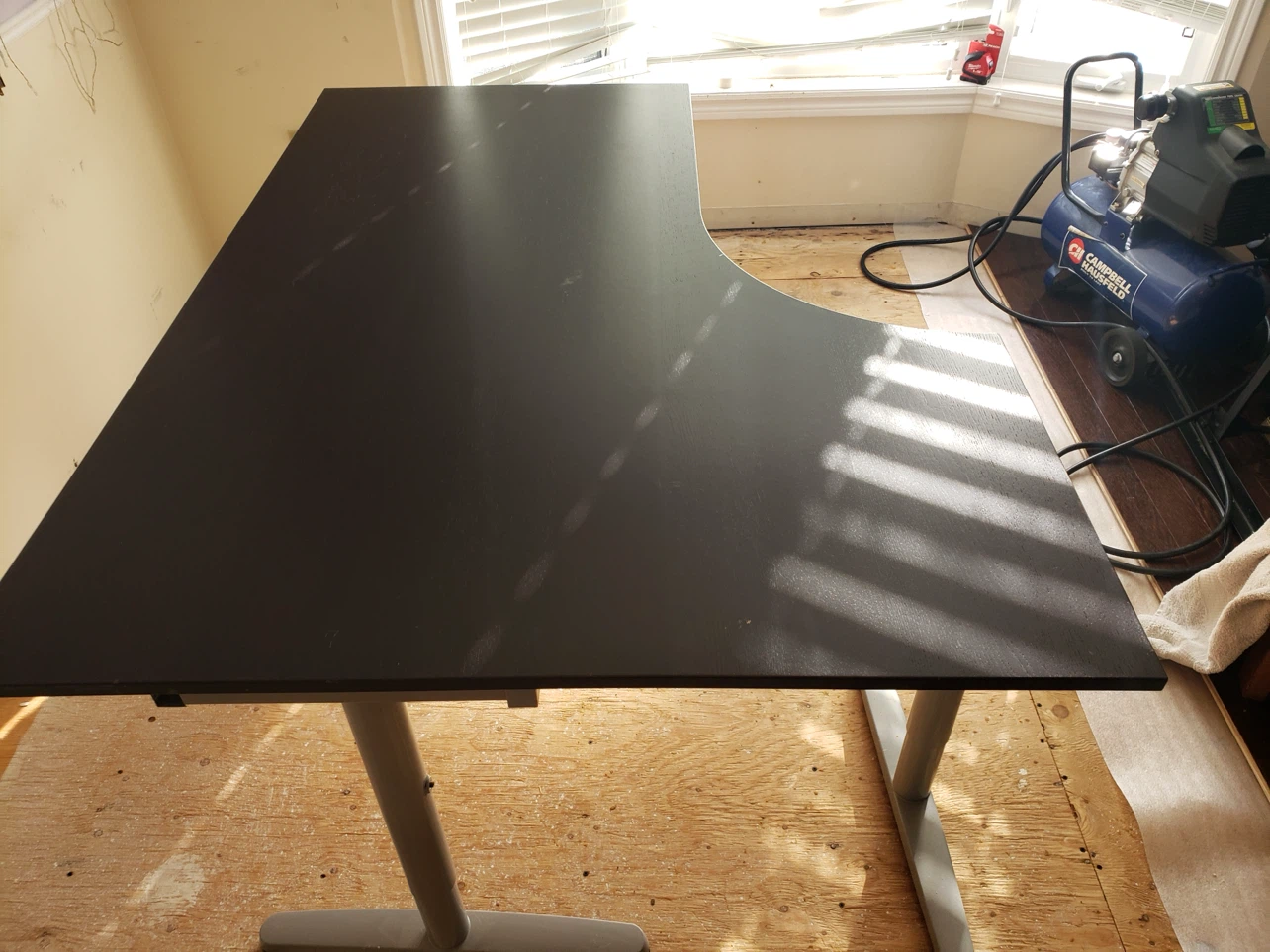 IKEA Ergonomic Corner Desk - photo 3