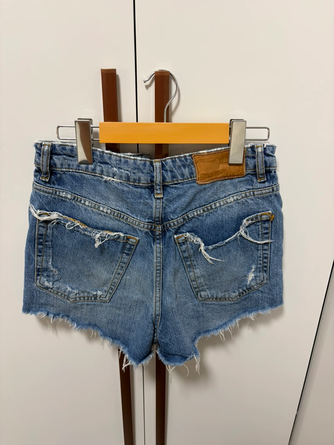 ZARA THE HW SHORT Distressed Denim Shorts - photo 2