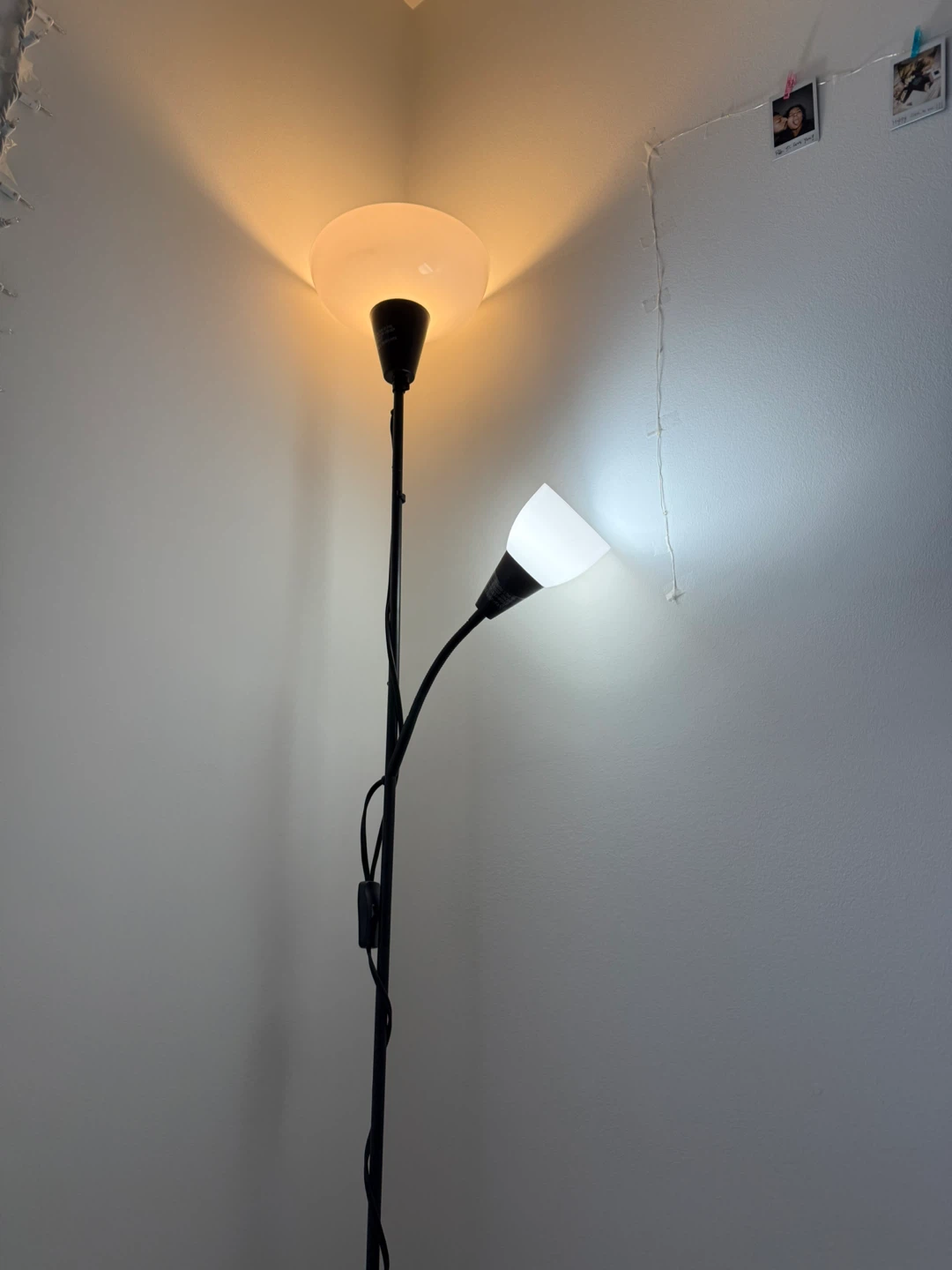 Black floor lamp - photo 2
