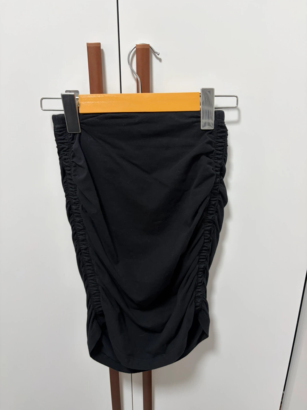 TNA Chill Ruched Skirt