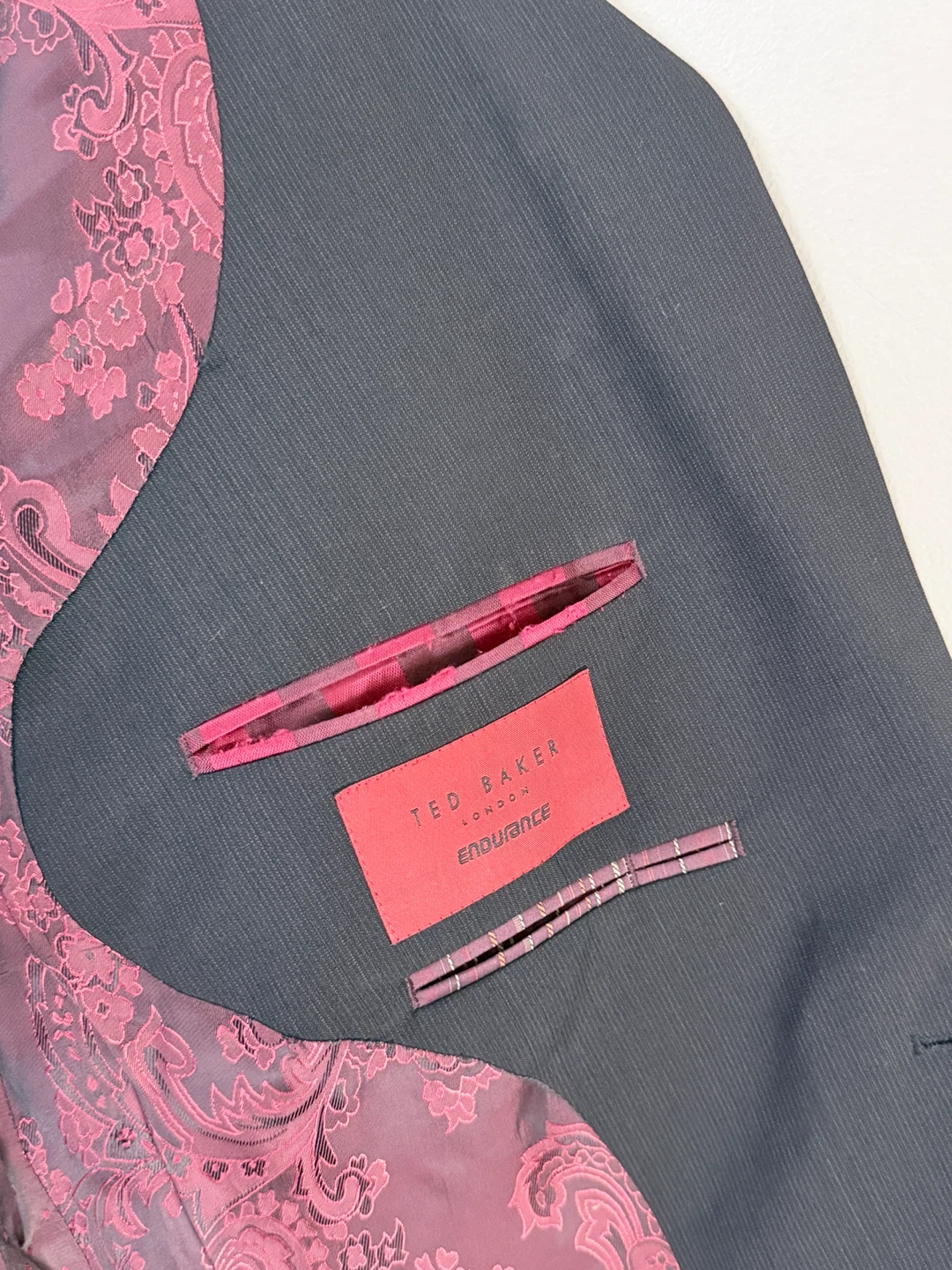 Ted Baker London Men’s Wool Suit  (Size 42L Jacket / 35L Pants) - photo 5