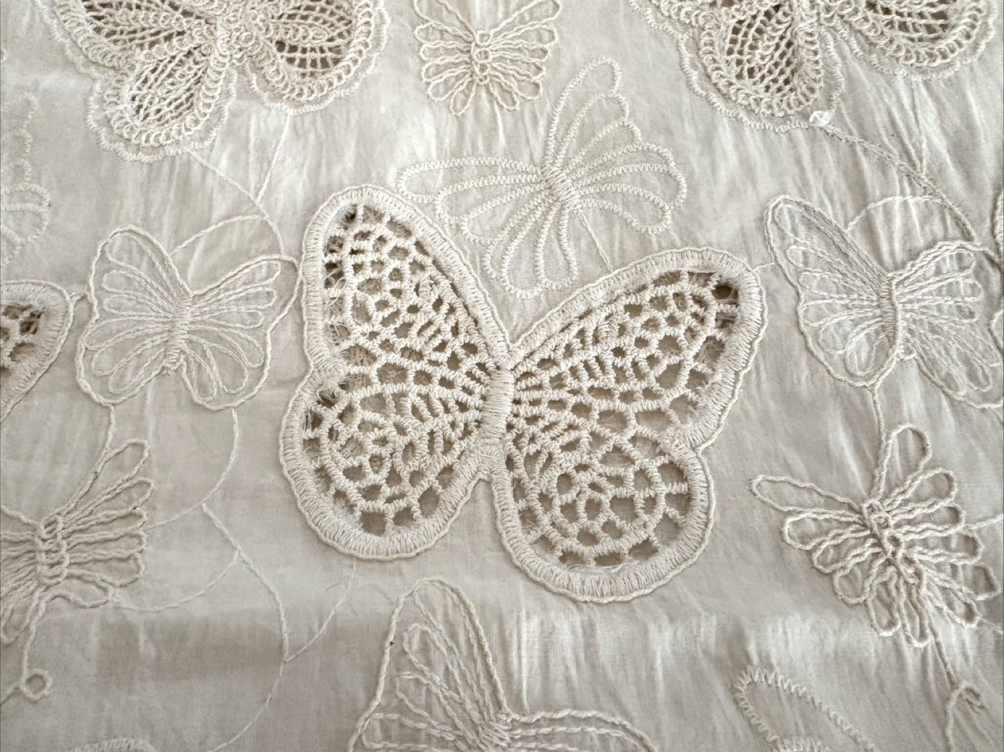 Cream Embroidered Butterfly Table Runner - photo 2