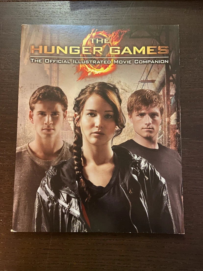 The Hunger Games: The Official Illustrated Movie Companion Book