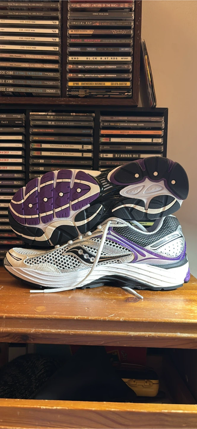 Saucony Running Shoes 11.5 men’s new