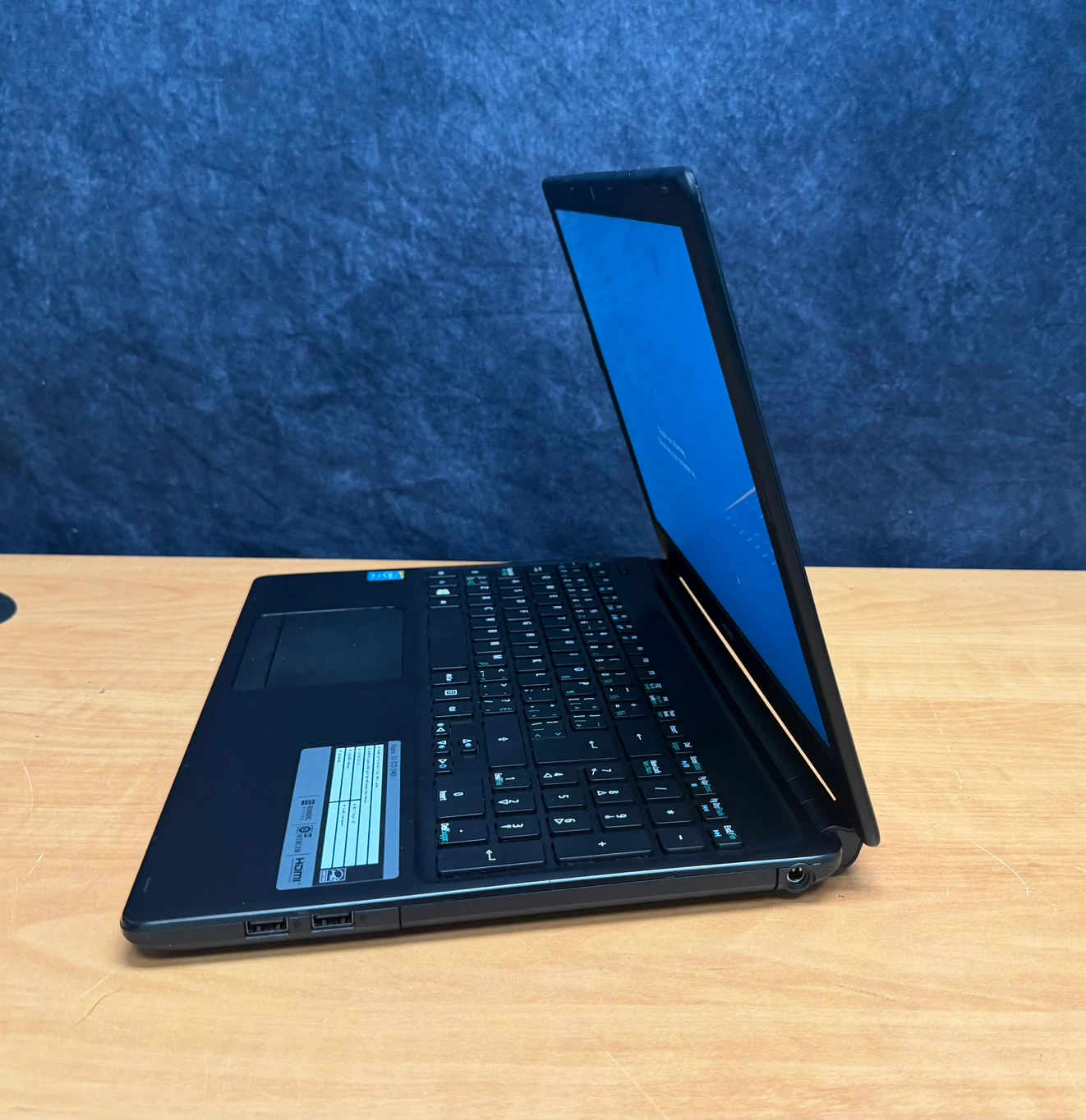 Acer Aspire E1-572 – 15.6” Laptop | 8GB RAM | SSD - photo 3