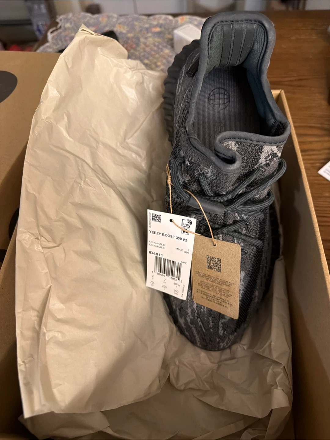 Adidas Yeezy Boost 350 V2 "Zebra" Sneakers - photo 2