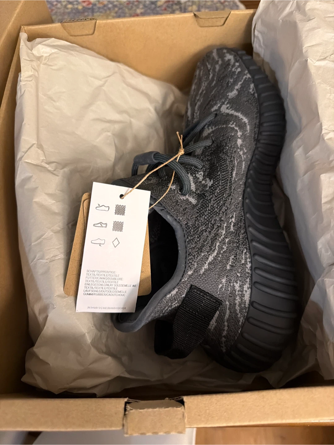 Adidas Yeezy Boost 350 V2 "Zebra" Sneakers - photo 3