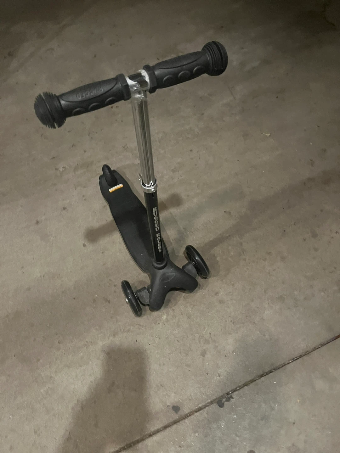 Rugged Racers 3-Wheel Scooter - photo 3