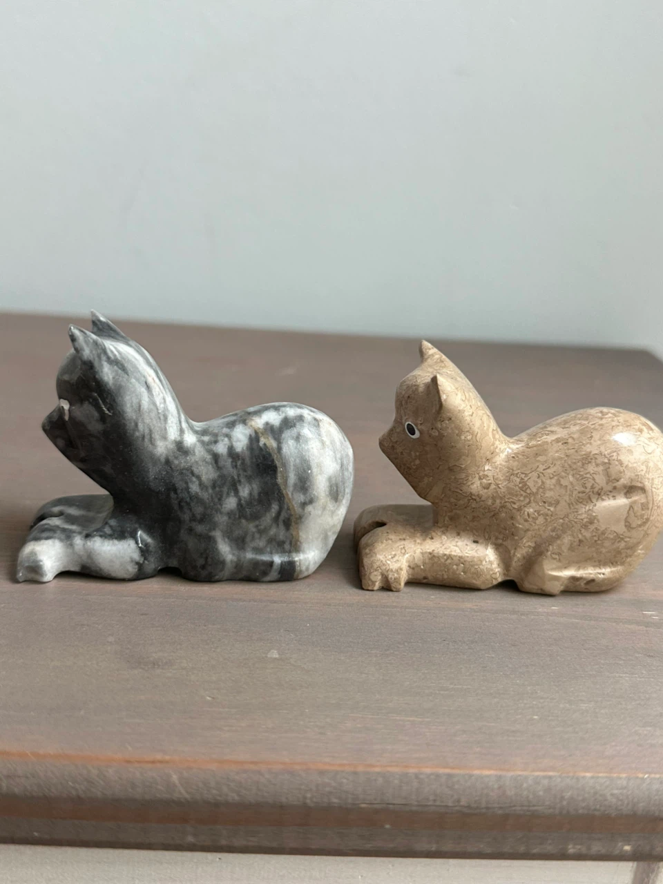 Pair of Stone Cat Figurines - photo 2