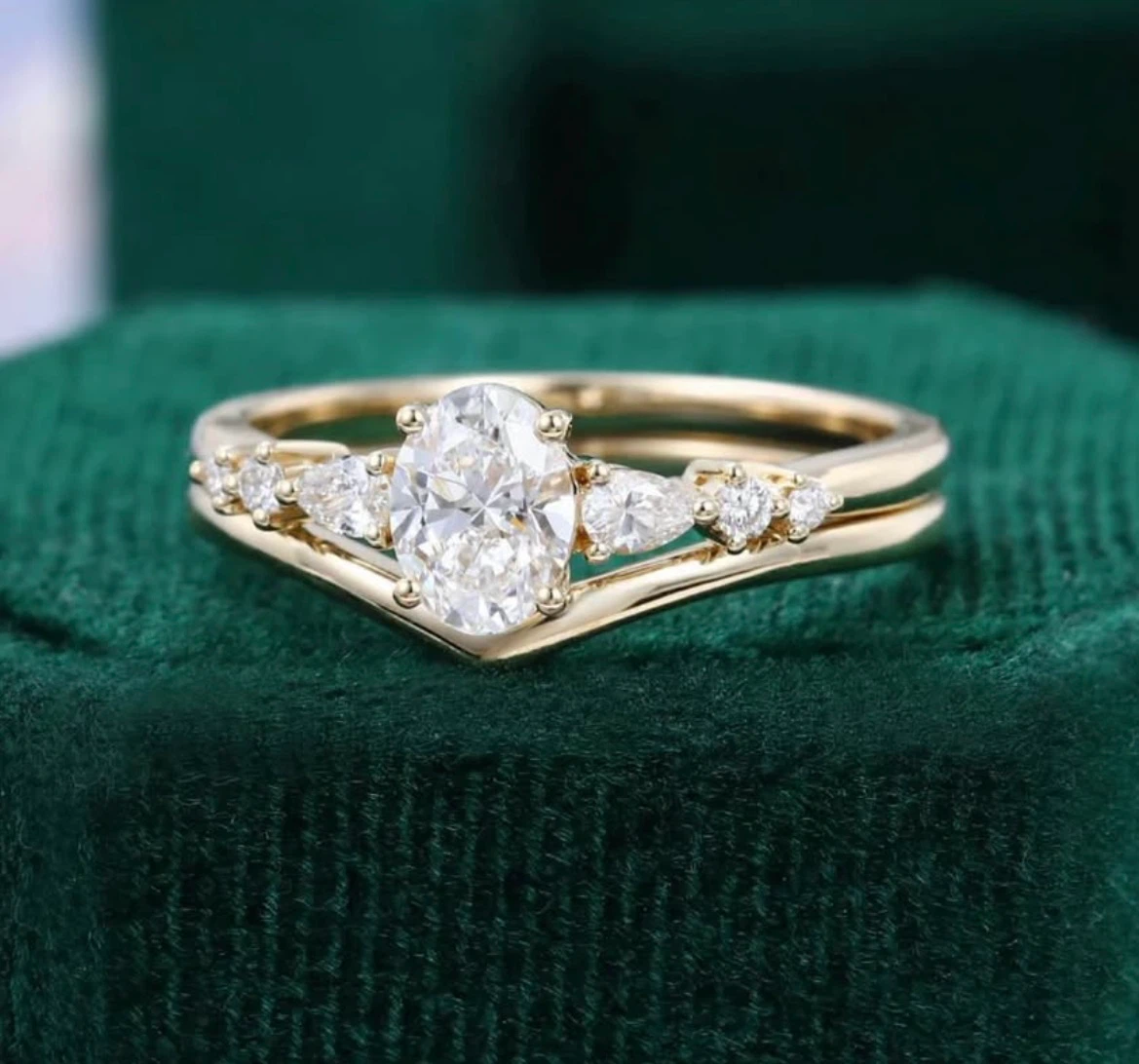 Oval Diamond Engagement Ring set - photo 3