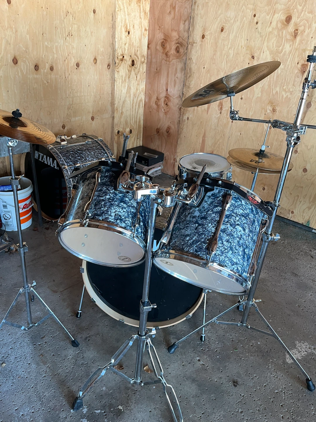 Vintage TAMA Black Diamond Pearl Drum Set