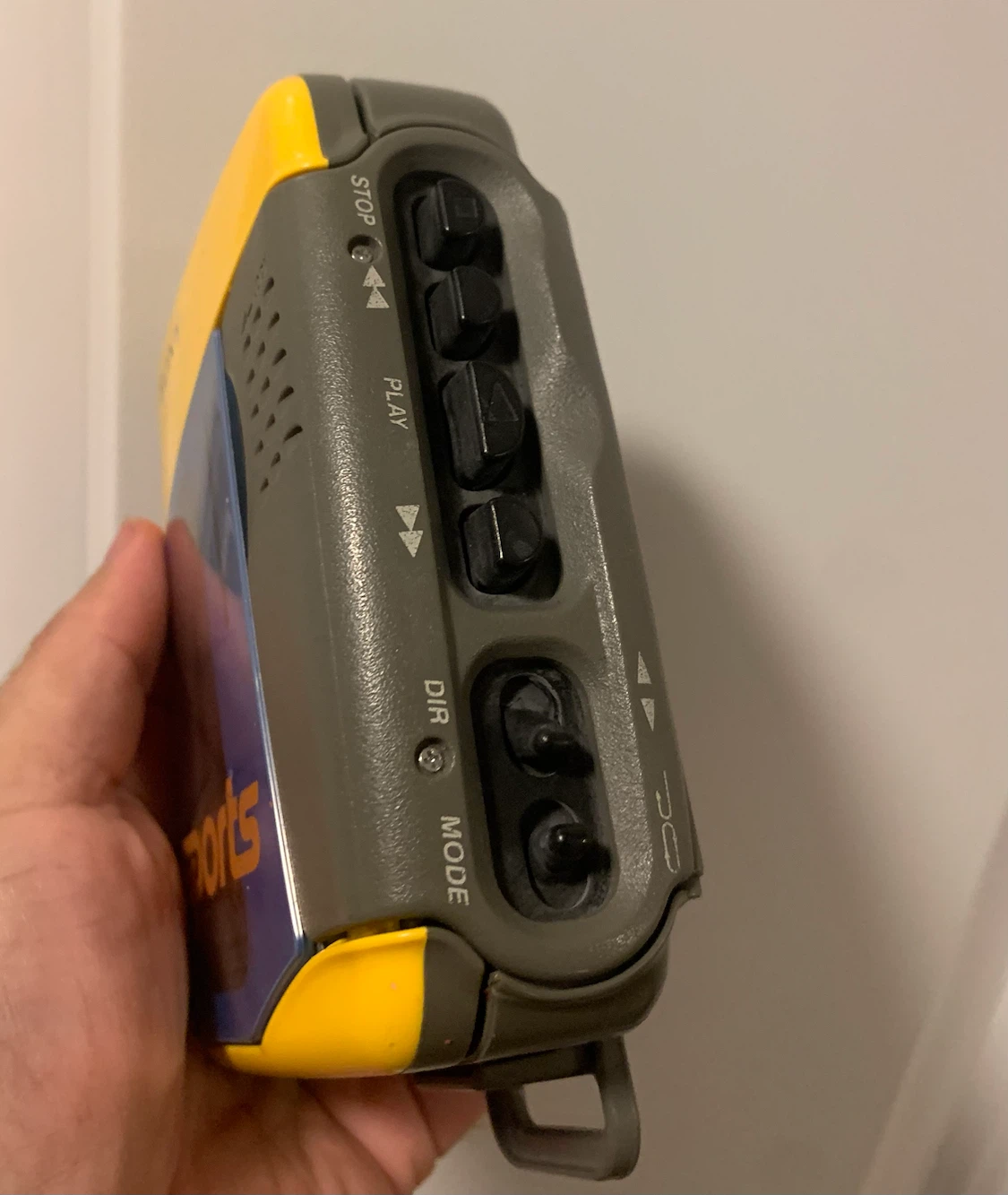 Sony Sports Walkman WM-FS398 Cassette Player - photo 2