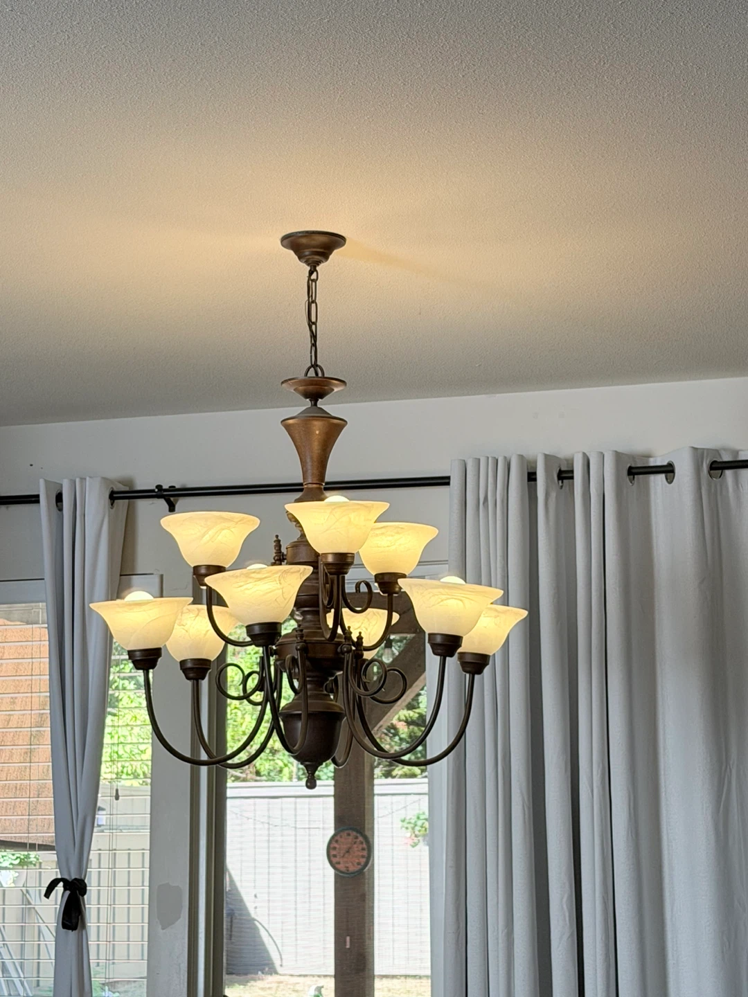 Bronze 8 light Chandelier - photo 2