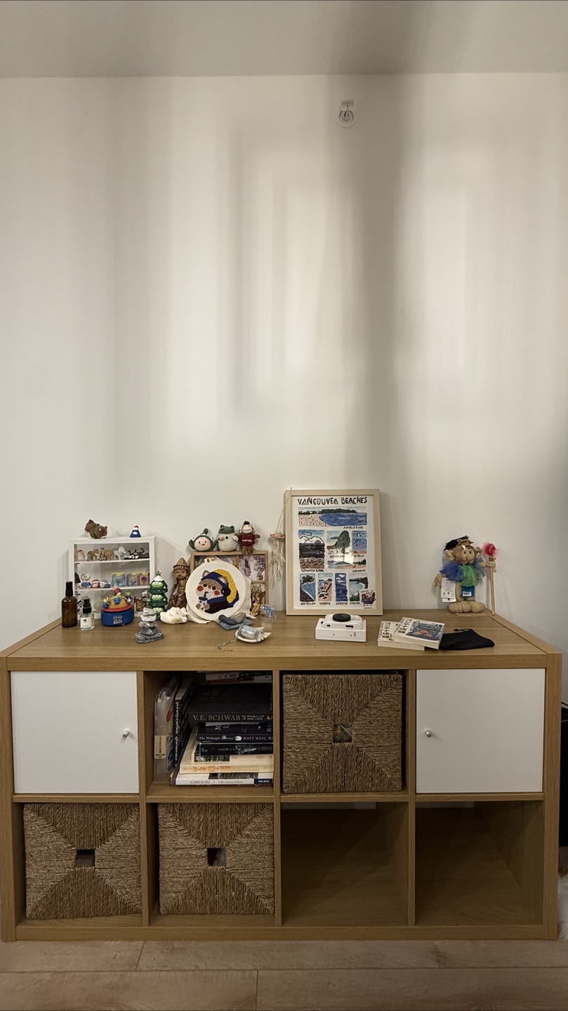 Kallax Shelving Unit with Oak effect