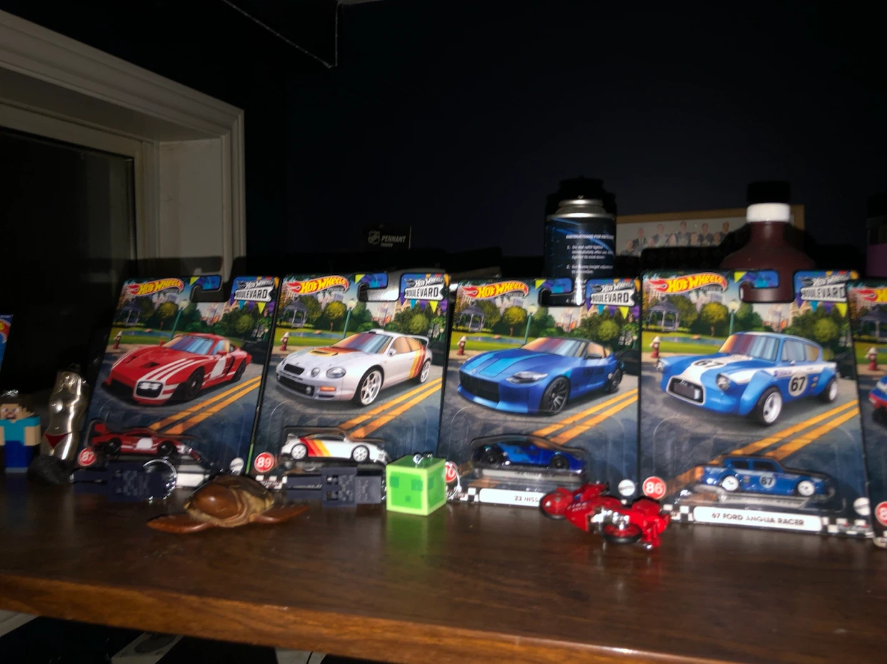 Hot Wheels Boulevard Series Die-Cast Cars