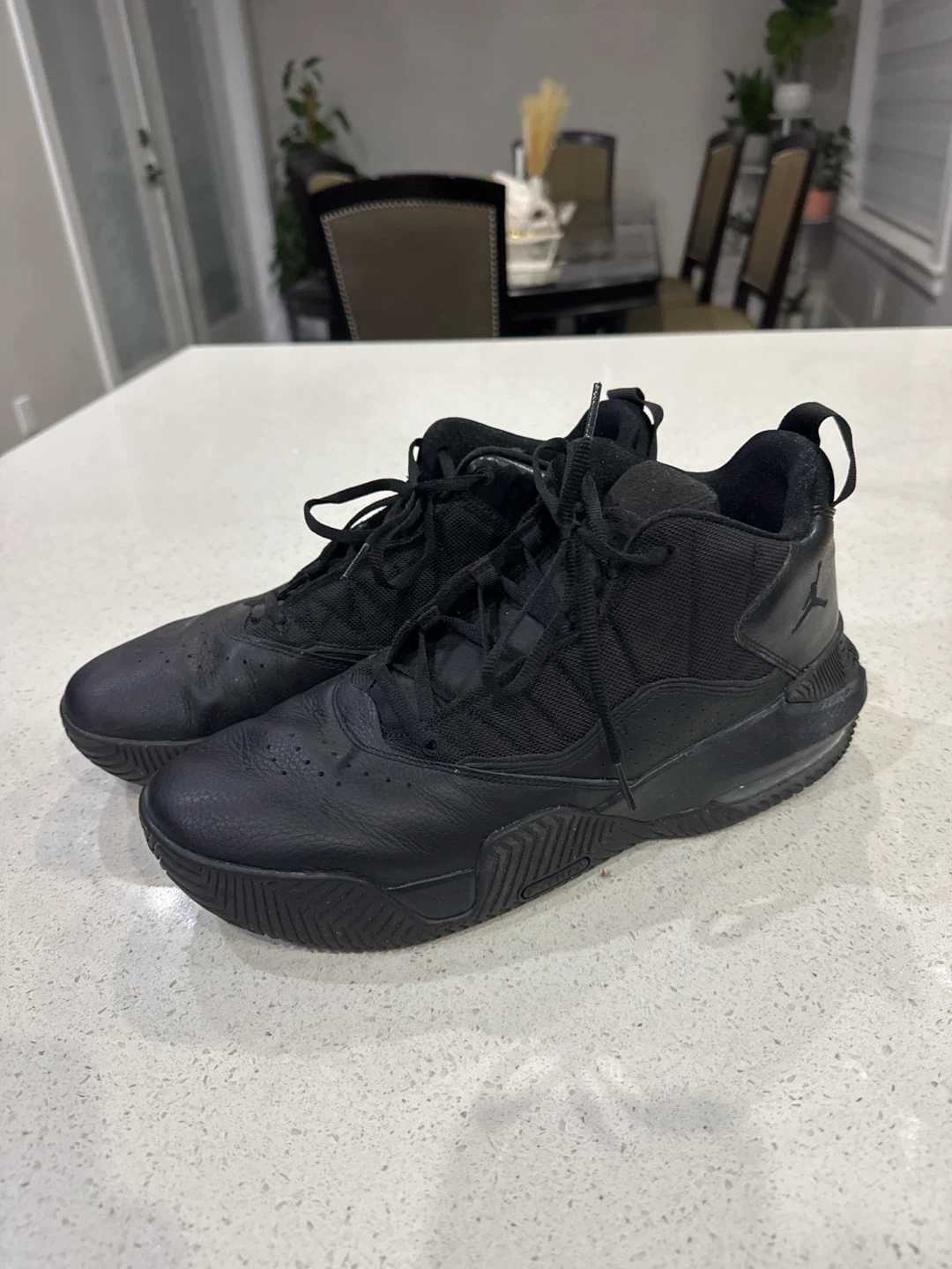 Jordan Men's Black Sneakers Size 11 - photo 2
