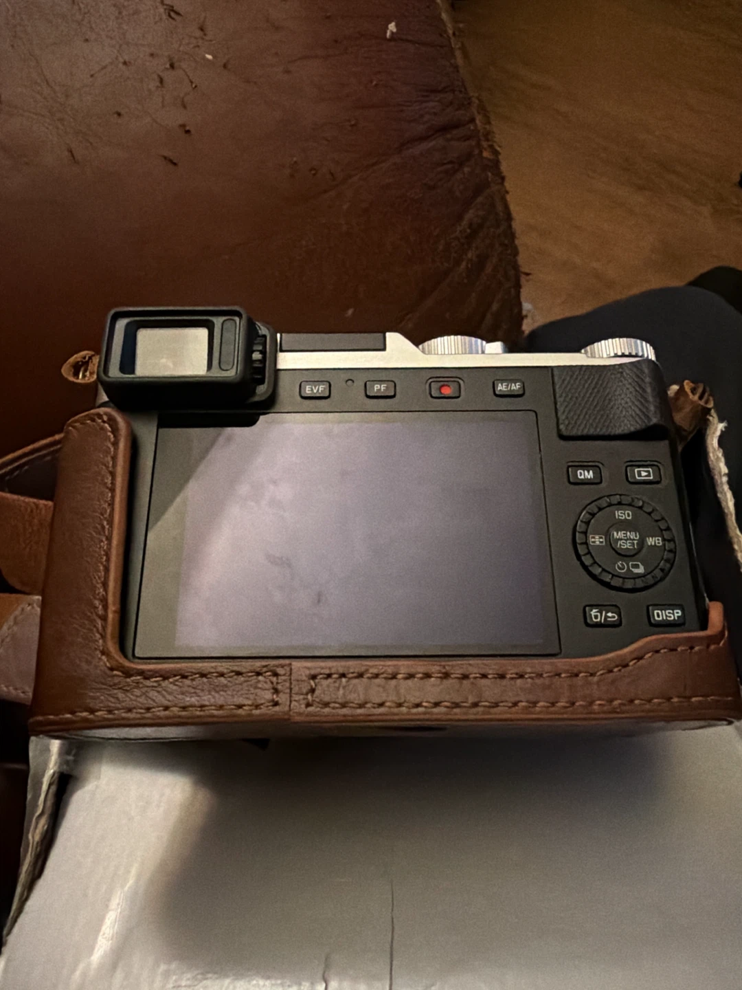 Leica Camera with Leather Case - photo 2