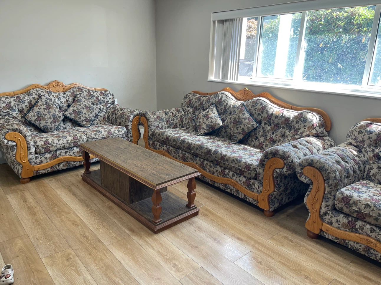 Floral Sofa Set with Coffee Table - photo 3