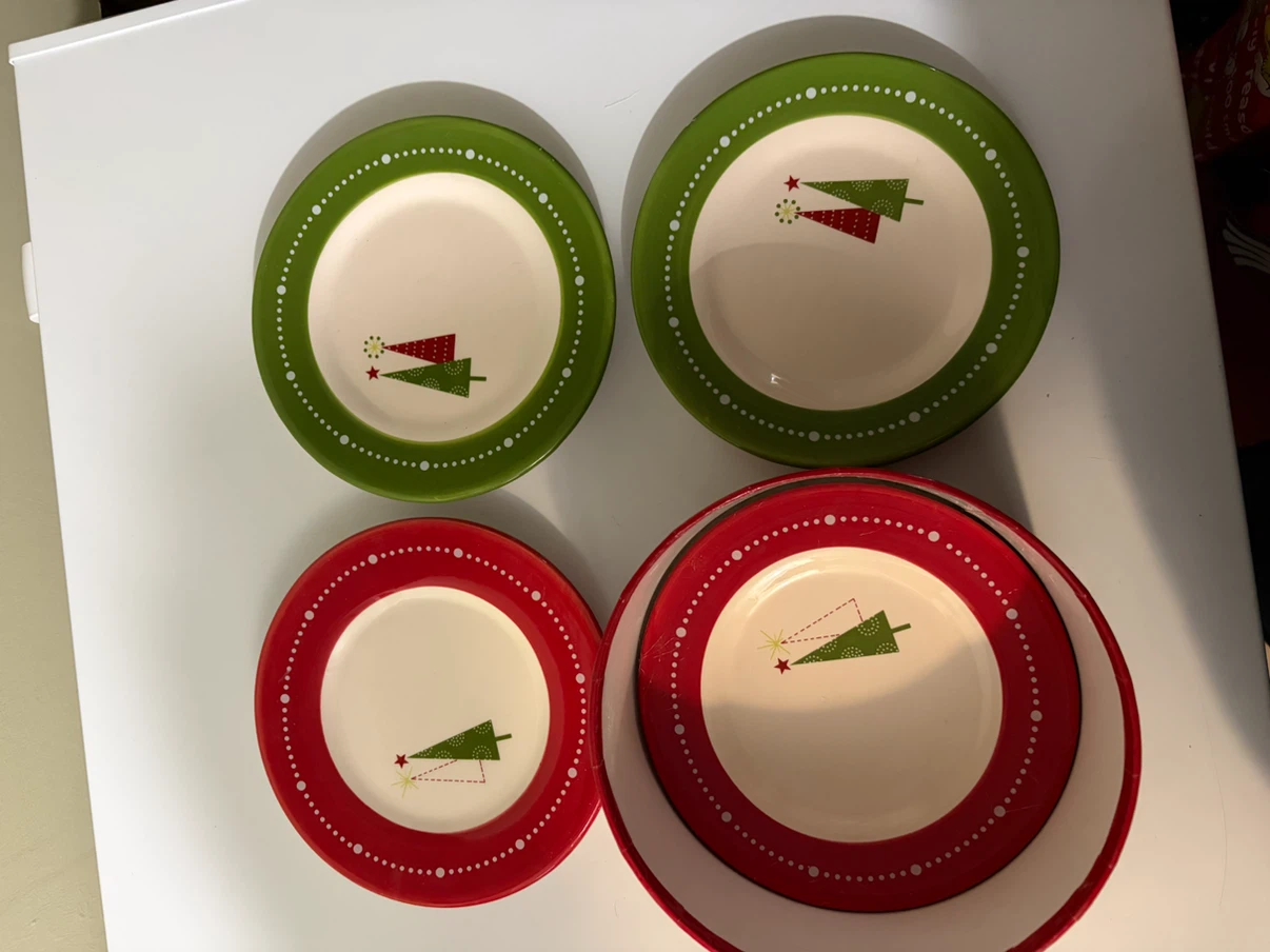 Set of 4 holiday plates - photo 2