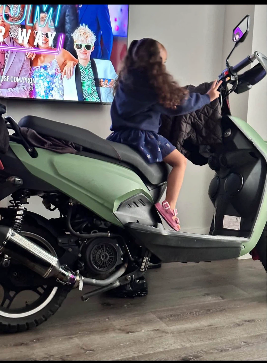 2022 Marshall 150 Green Scooter
