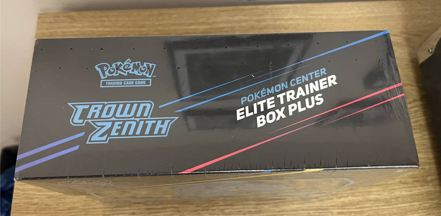 Pokémon Crown Zenith Pokémon Center Elite Trainer Box Plus - photo 2