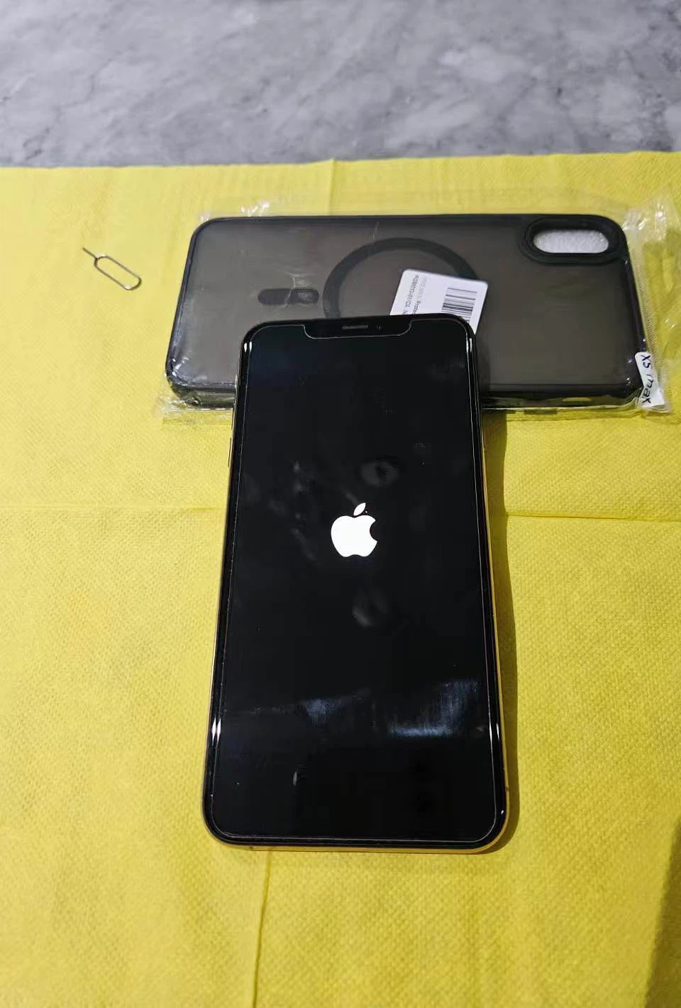 iPhone XS Max - Gold - NEED TO SELL EVERYTHING - photo 4