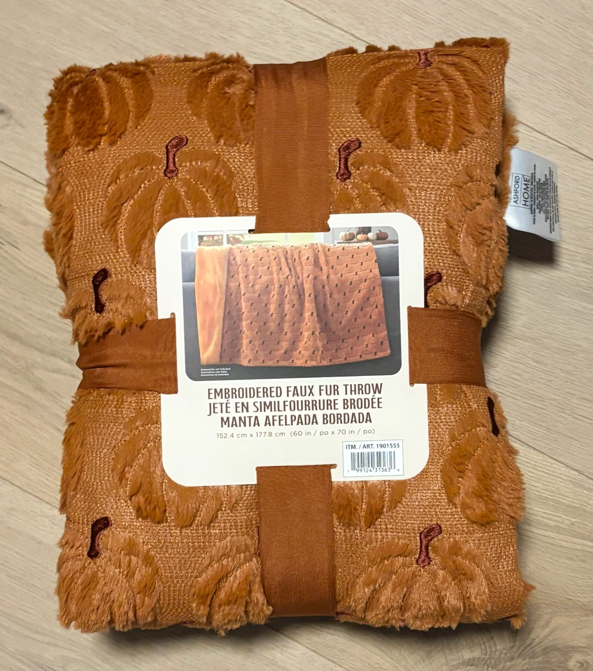 VIRAL TIK TOK COSTCO FAUX FUR HALLOWEEN FALL THROW PUMPKIN  NWT