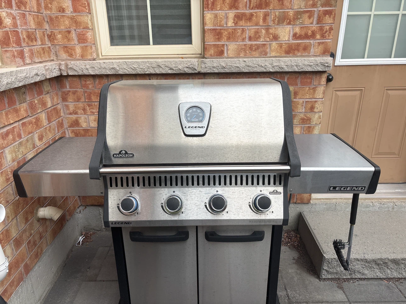 Napoleon Legend 4-Burner Propane Grill