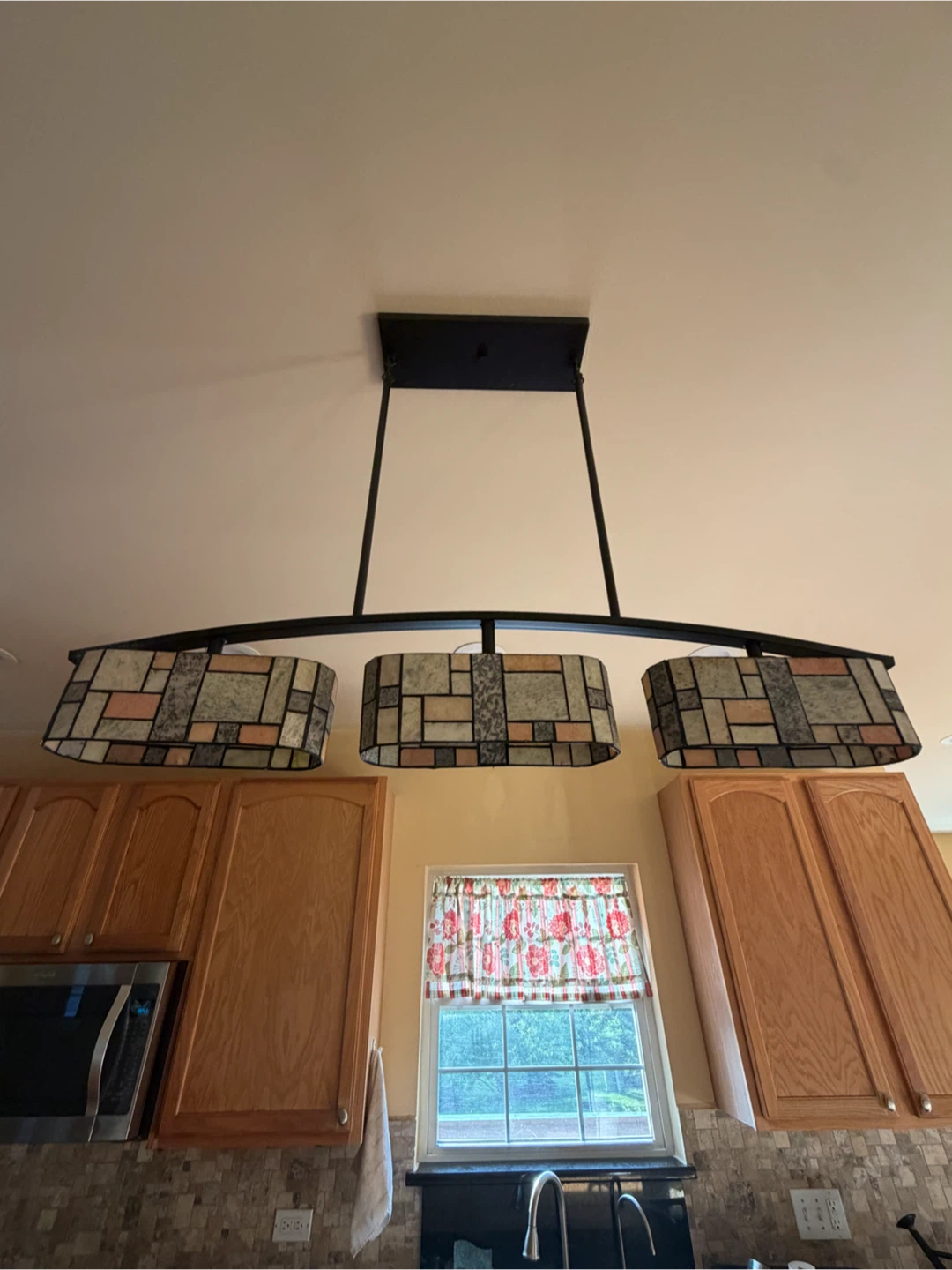 Beautiful 3 light island pendant light in stained glass - photo 5
