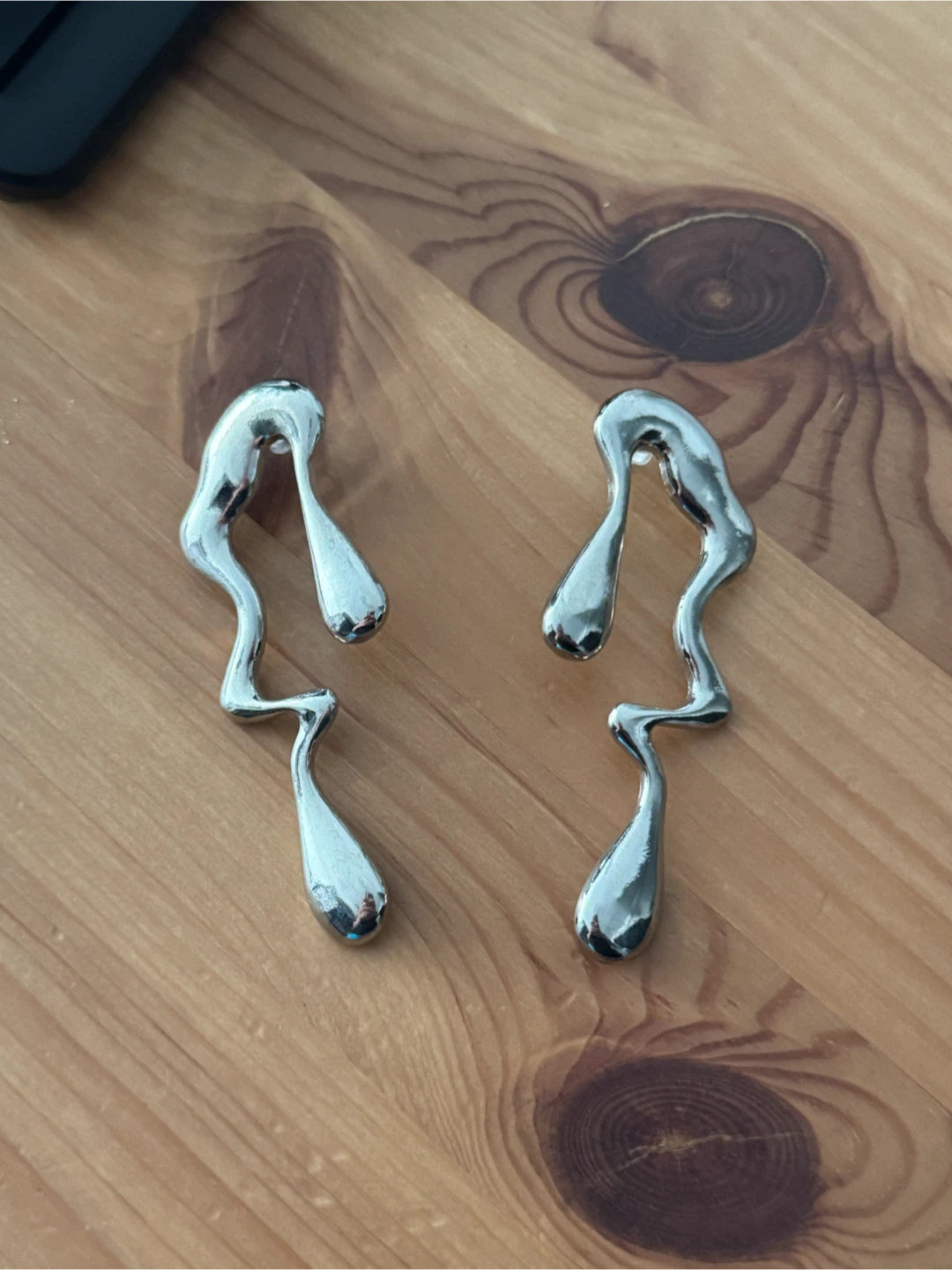 NEW - Silver Abstract Drip Earrings