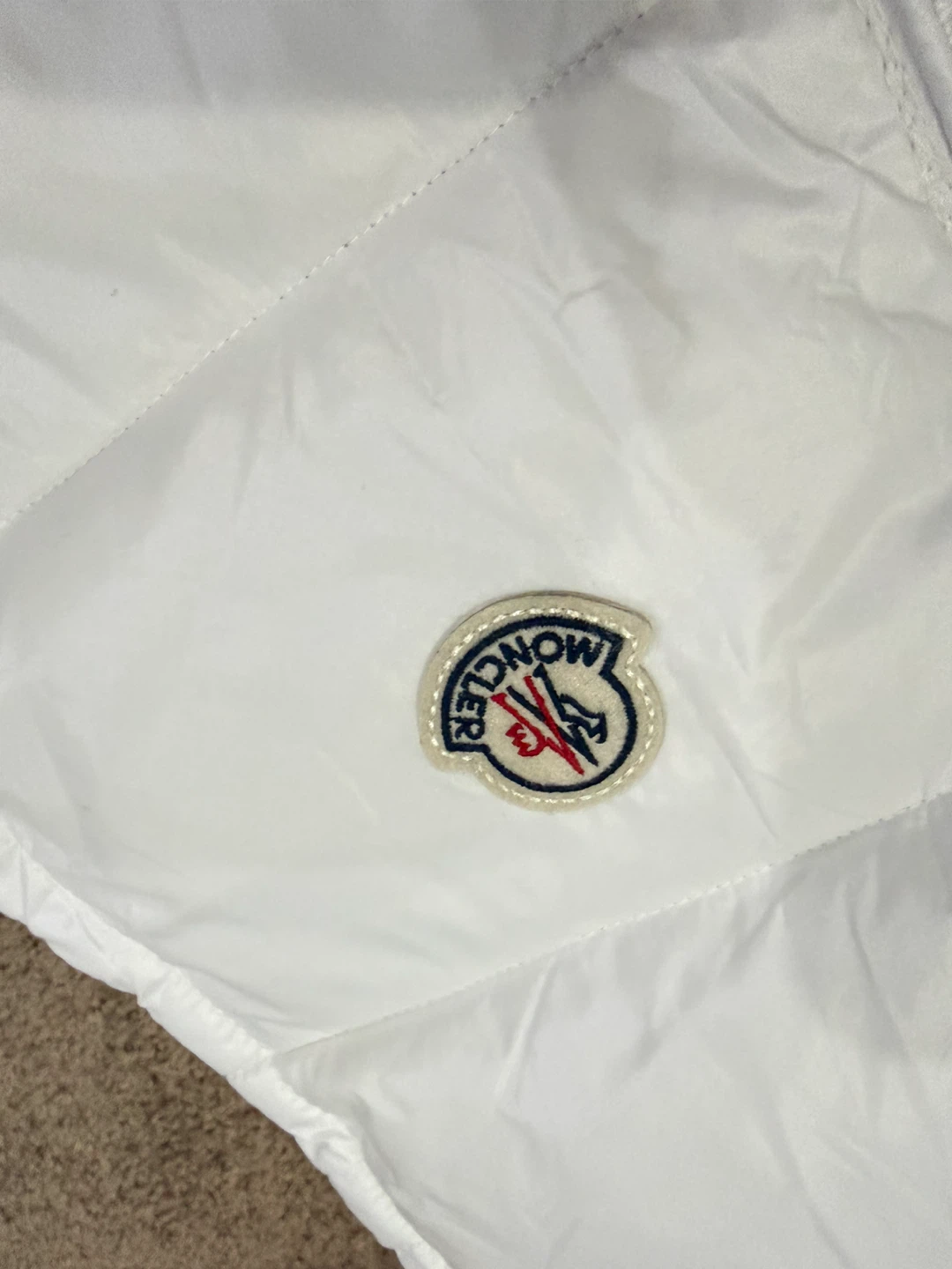 Moncler White Hooded Puffer Vest - photo 4