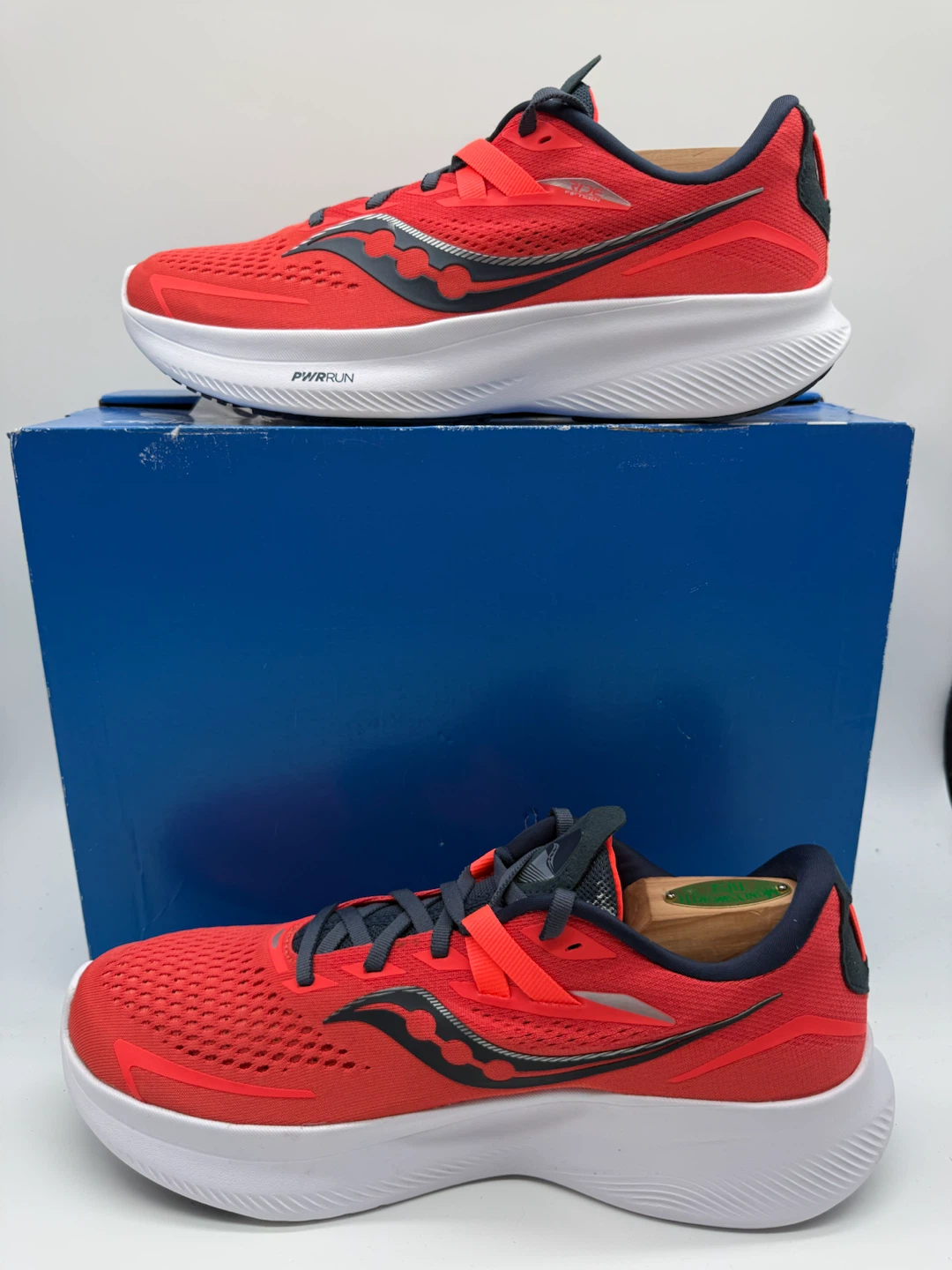 Saucony Ride 15 VIZIRED/NIGHT Women’s Running Shoes Size US 10,5