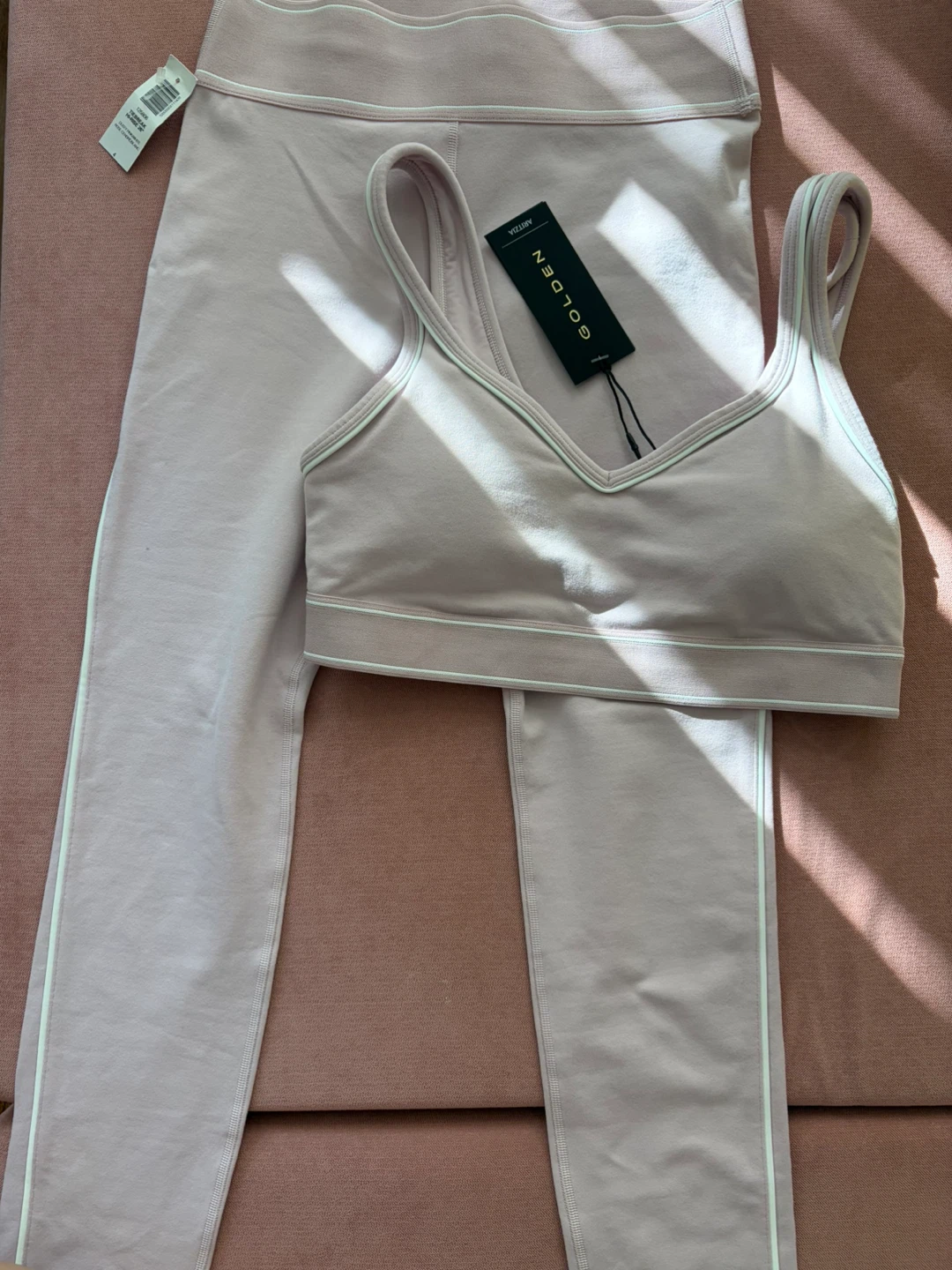 Aritzia Golden Dusty Pink set, Bra and Leggings - photo 4